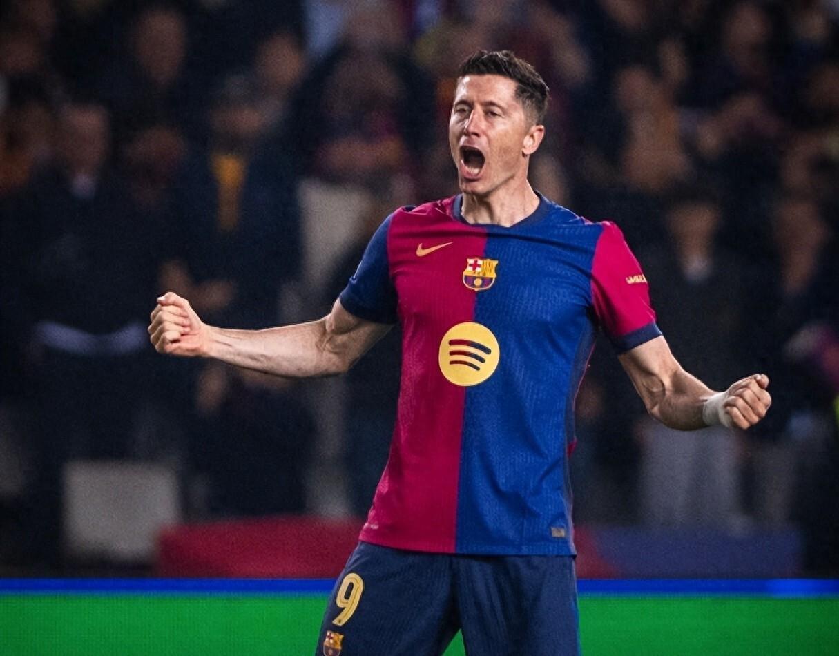 莱万多夫斯基迎来十赛季高光表现，瑞士队球迷沸腾！的简单介绍